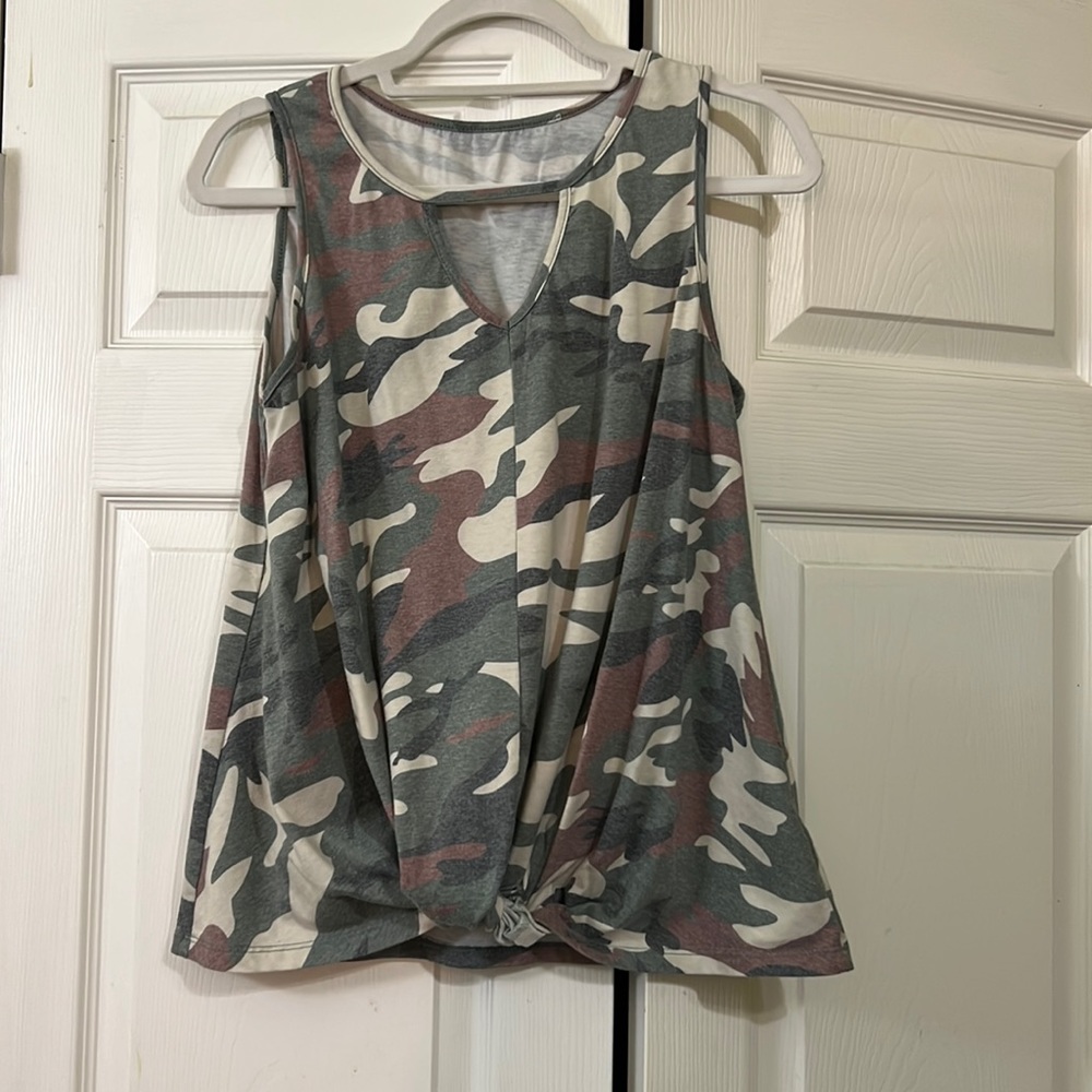 Front Knot Camo Tank